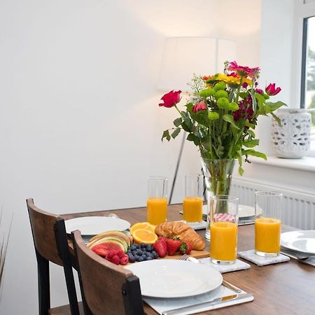 The Bearded Goat Den - A Rural Retreat At This Modern Holiday Cottage Saint Leonards Eksteriør billede