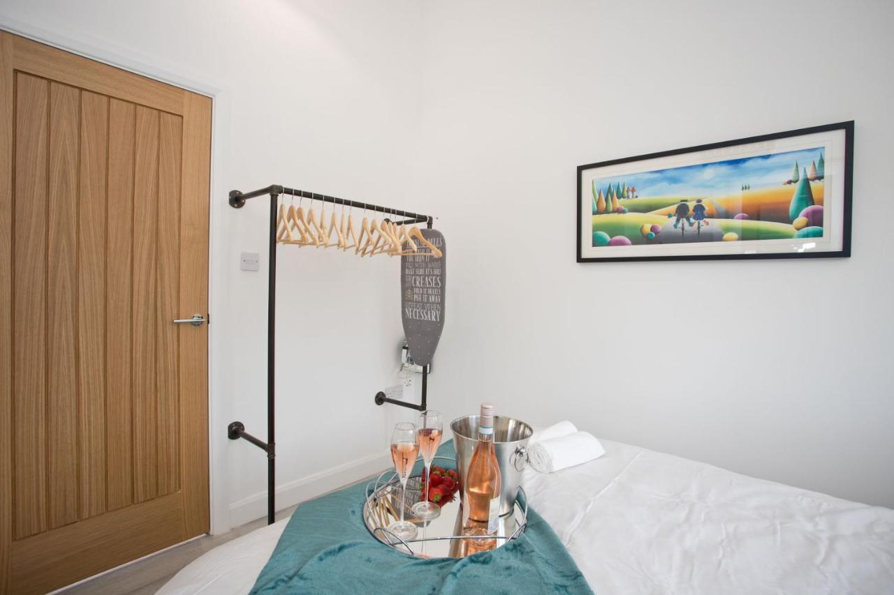 The Bearded Goat Den - A Rural Retreat At This Modern Holiday Cottage Saint Leonards Eksteriør billede
